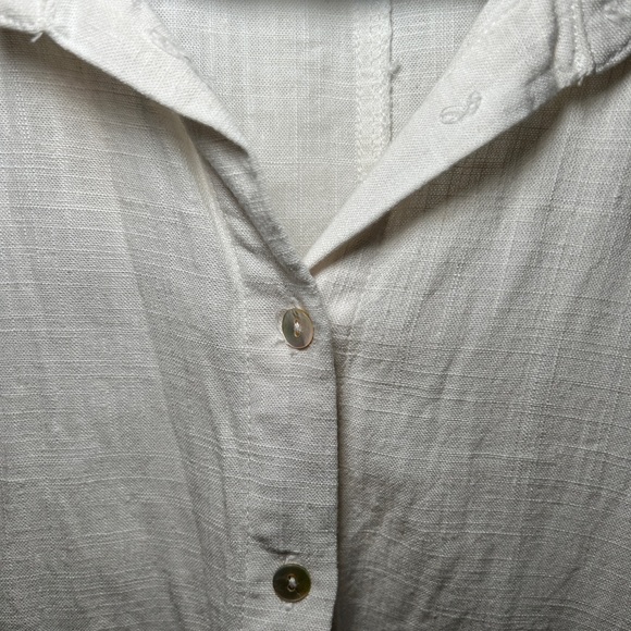 Linen Cream Button-Up Top - Picture 7 of 14